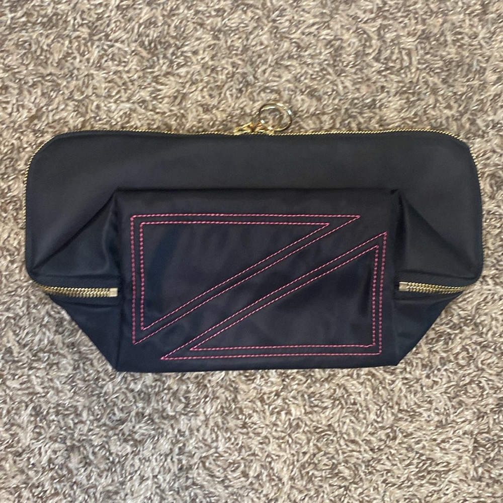 KUSSHI “Everyday” Black Pink Makeup Bag - Picture 3 of 9